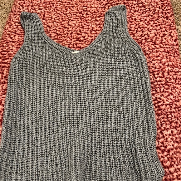 Jones New York Tops - Super cute shirt by York and Hudson